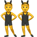 Hommes avec des oreilles de lapin