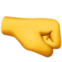Poing à droite